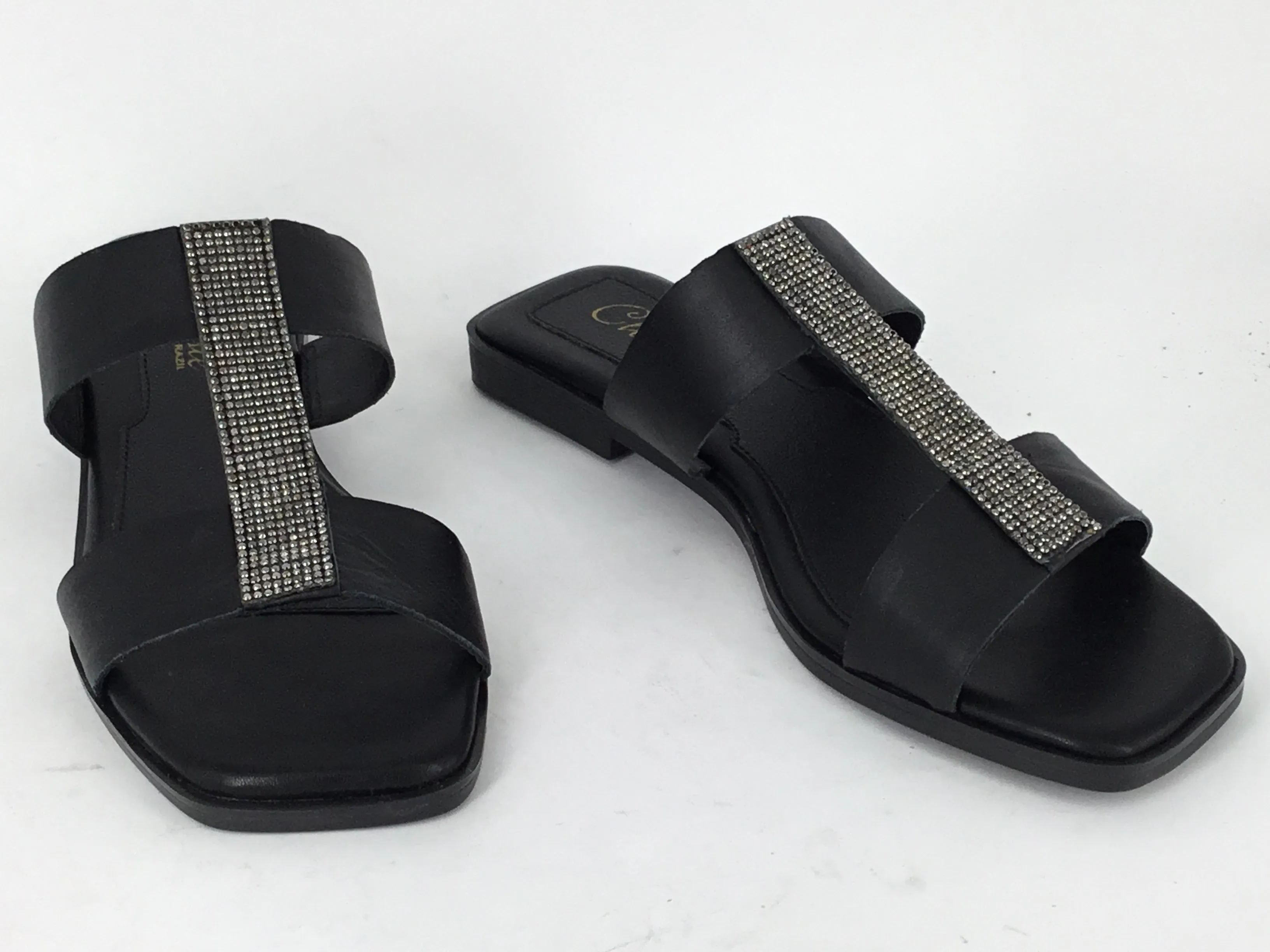 Chrissie Donna available in 5 colours