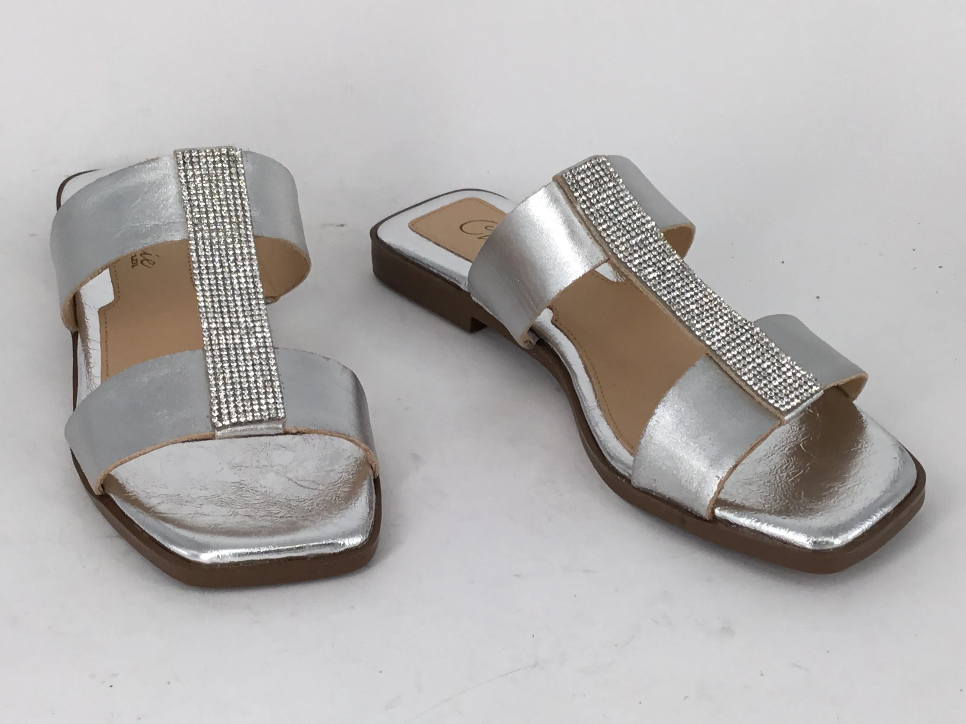 Chrissie Donna available in 5 colours