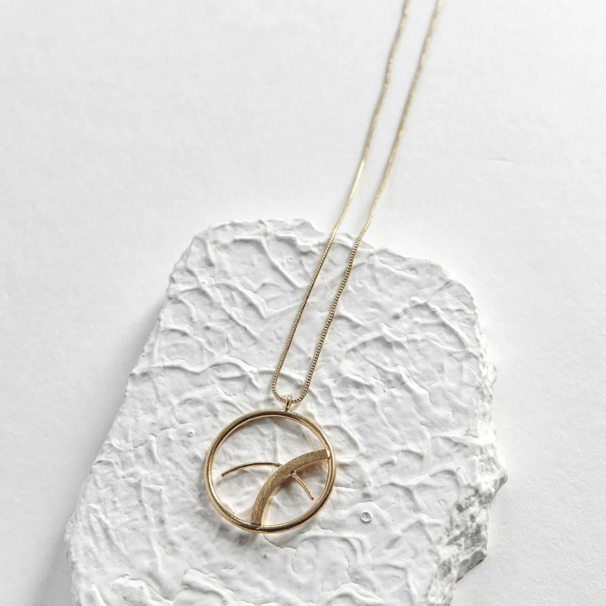 Round Pendant With Chain | Gold Finish Brass | Women Accessory | Smart Wear